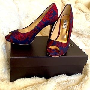 LIKE NEW Badgley Mischka Open Toe Maggy Heels